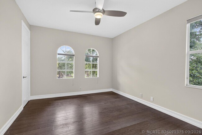 Building Photo - 625 Glenfield Way