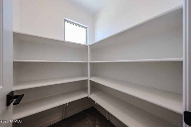 Building Photo - 3332 W Dunbar Dr
