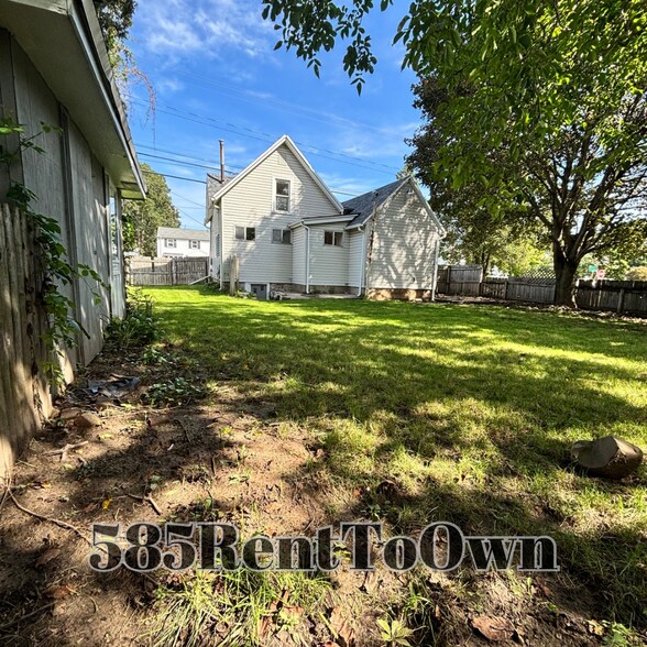 Building Photo - 1429 Titus Ave