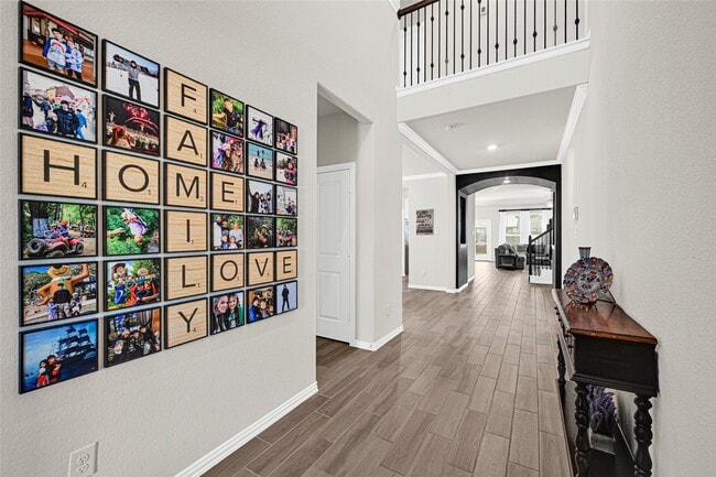 Building Photo - 12310 Woodnote Ln