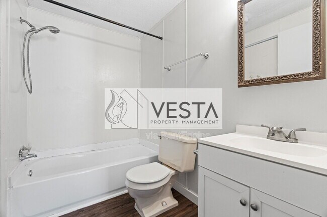 Building Photo - 442 Wickins Dr