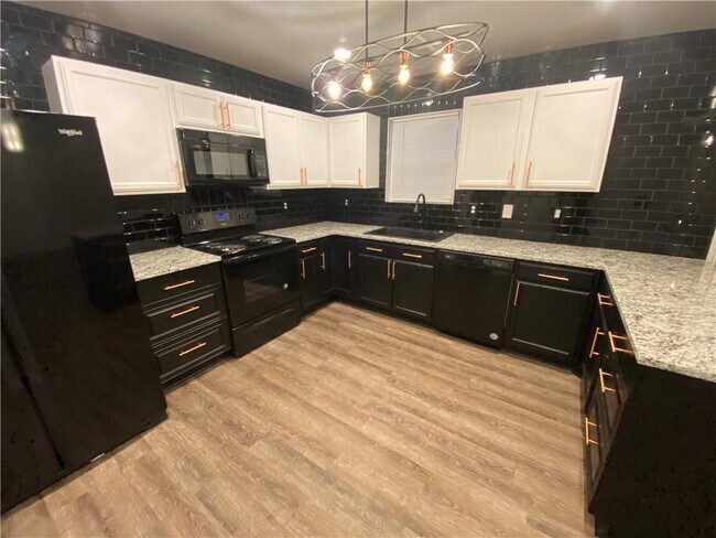 Building Photo - 764 Dove Tree Ln