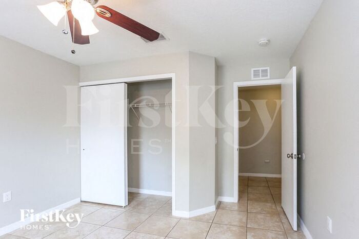 Building Photo - 2610 Whitewood Rd