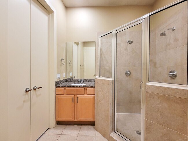 Building Photo - Elegant Gated Townhome Offering Unparallel...
