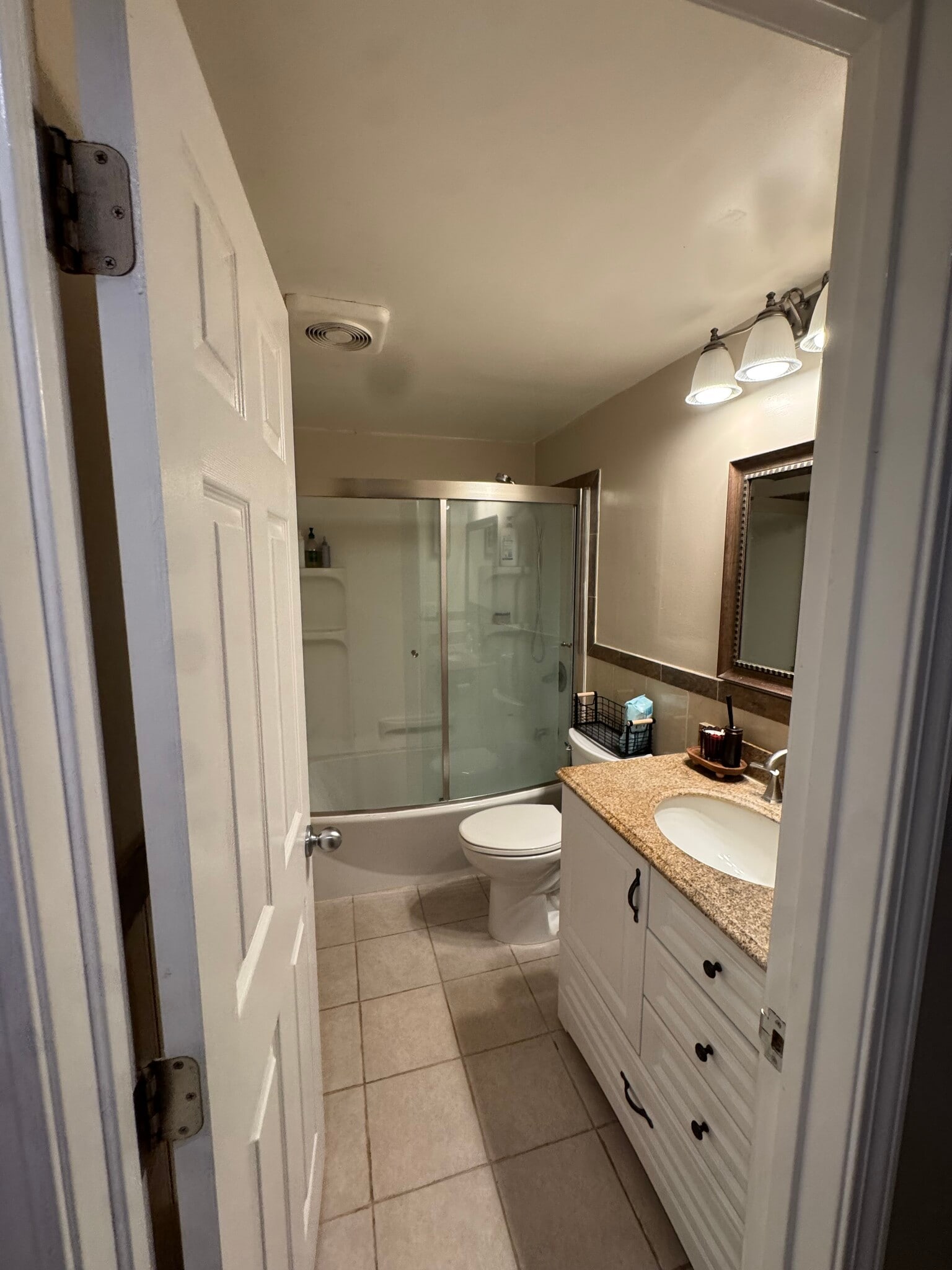 Building Photo - 3613 Ramona Dr