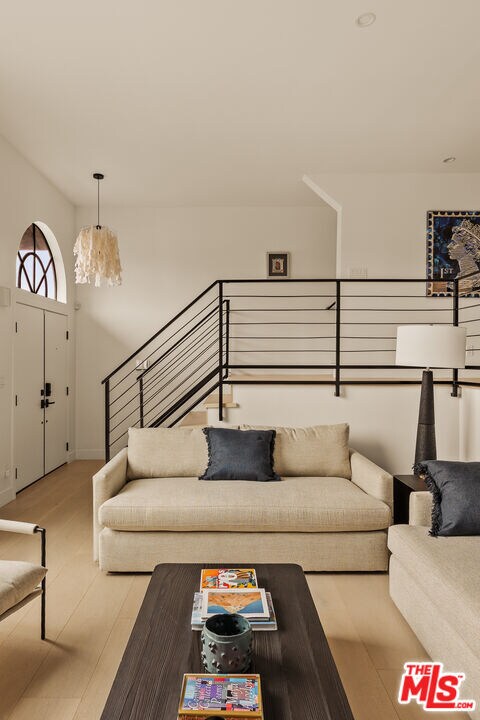 Building Photo - 625 Mildred Ave