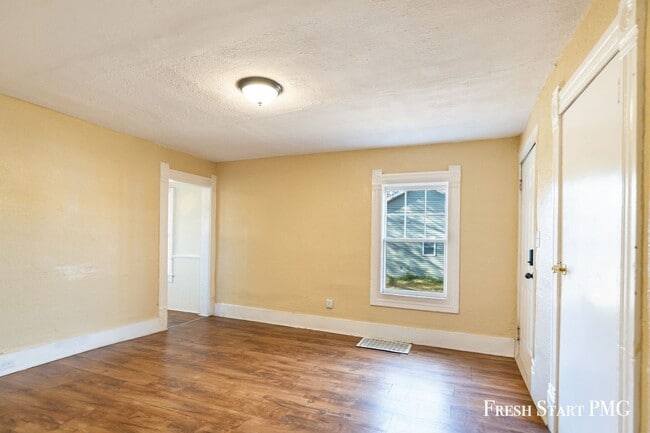 Building Photo - 177 McLaughlin Ave