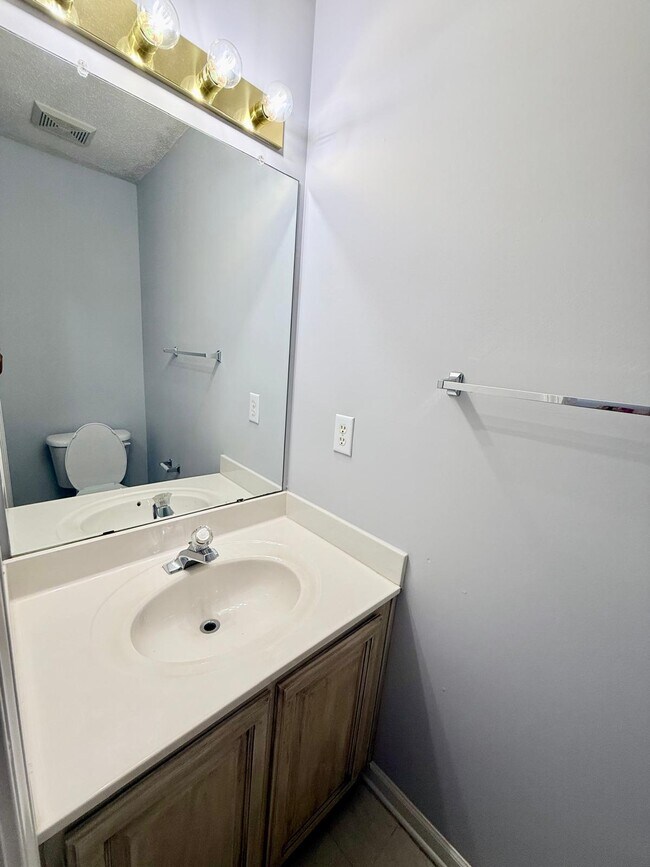 Building Photo - 12223 Paperbark Cir