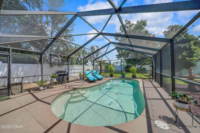 Building Photo - 625 Amberjack Dr