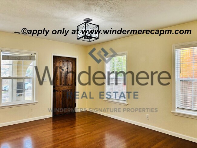 Building Photo - Beautifully Remodeled 2 Bedroom, 2 Bath Duplex on Freeport Blvd w/ garage for storage!- Now avail...
