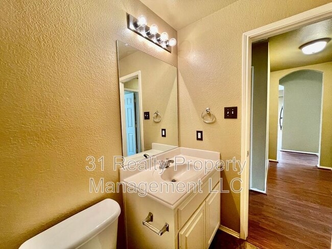 Building Photo - 6116 Pine Meadow Ln