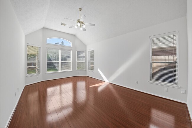 Building Photo - 7907 Swan Hollow Ct