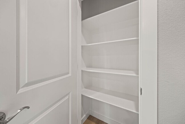 Building Photo - 2602 SW Convent St