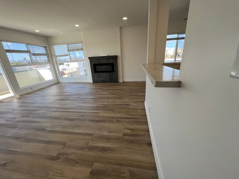 Building Photo - 20 29th Ave