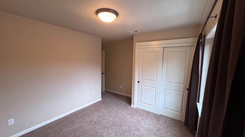 Building Photo - 2380 NW Debron Ln