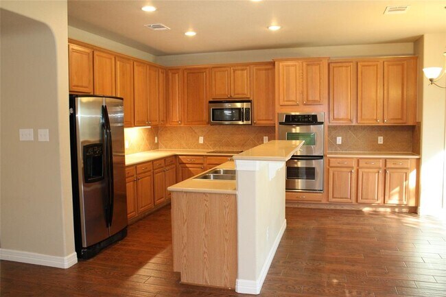 Building Photo - 508 Whistlers Walk Trail