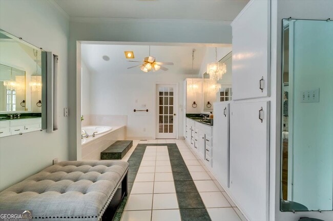 Building Photo - 193 S Kite Lake Rd