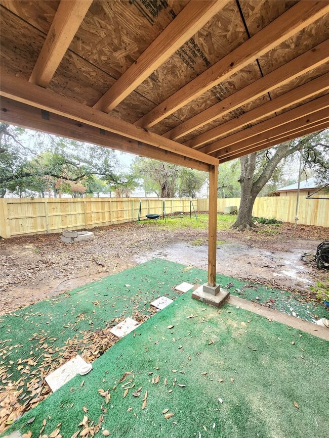 Building Photo - 10047 Emerald Creek Dr