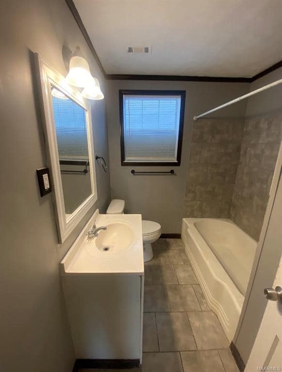 Building Photo - 3577 Whiting Ave