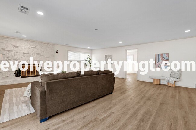 Building Photo - 1260 Cherrydale Cove
