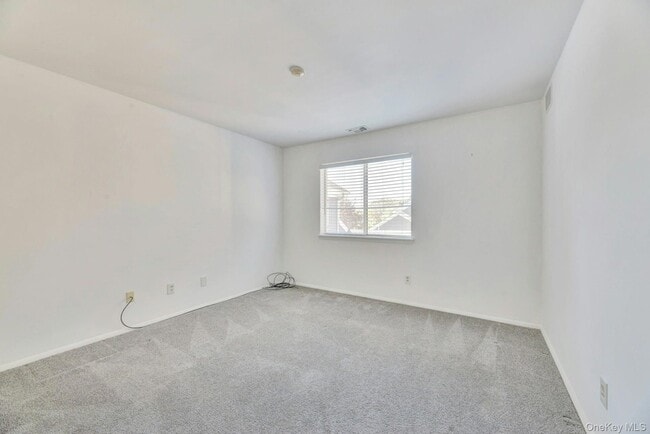 Building Photo - 367 Seabreeze Ct