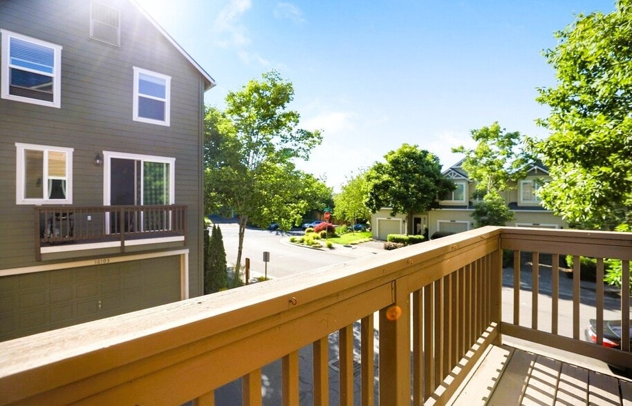 Building Photo - 16125 NW Fescue Ct