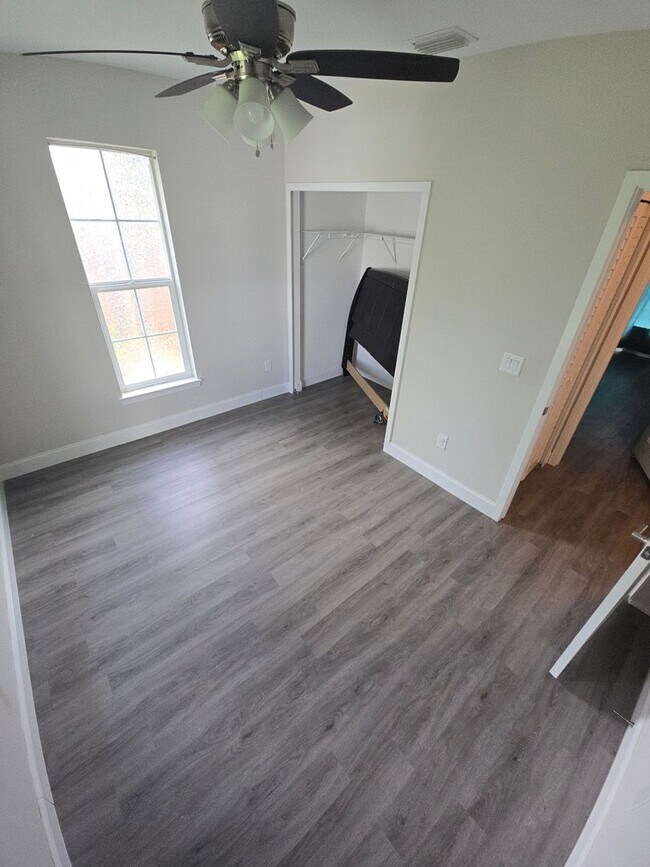 Building Photo - Charming 3/2 Home in Seffner, FL.
