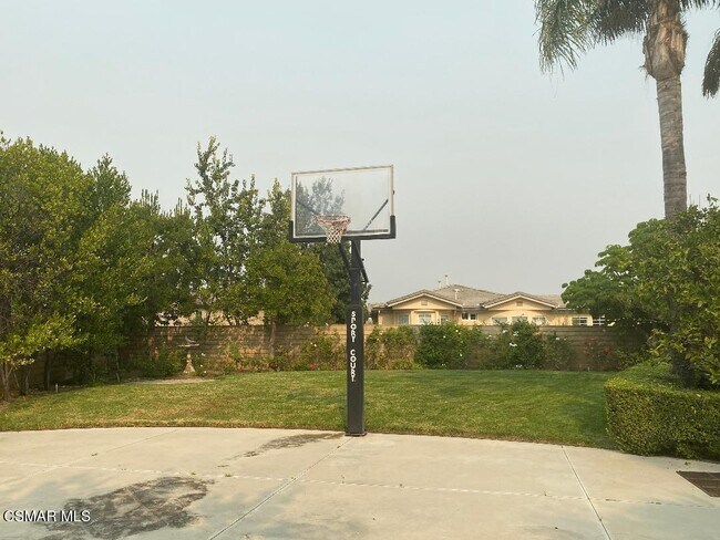 Building Photo - 3082 Eaglewood Ave