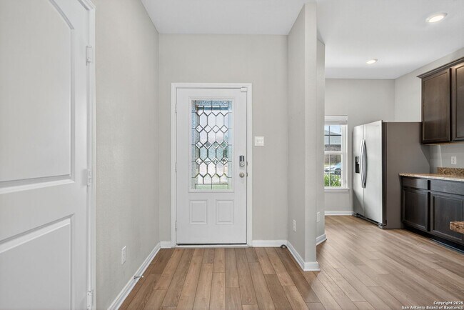 Building Photo - 5-BEDROOM HOME IN LUCKEY RANCH