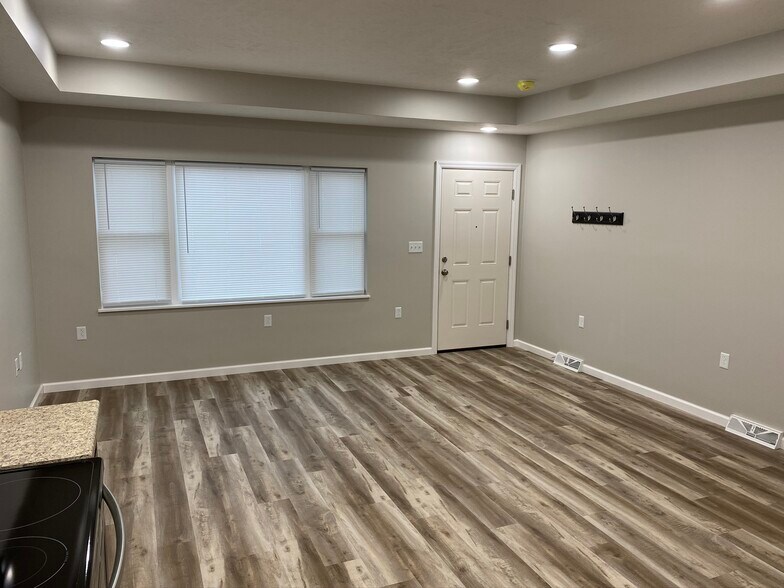 Living Room - 1213 Ridge Ave