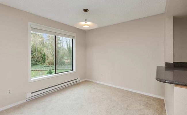 Building Photo - 2 Bedroom 1.75 Bath Condo in Lynnwood