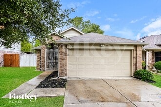 Building Photo - 507 Richcrest Dr