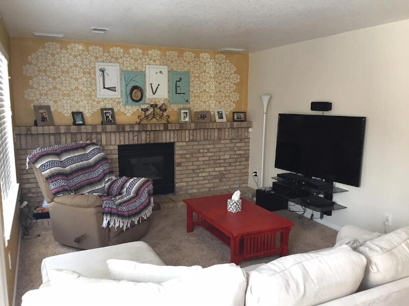 Building Photo - 20555 Mitchell Pl