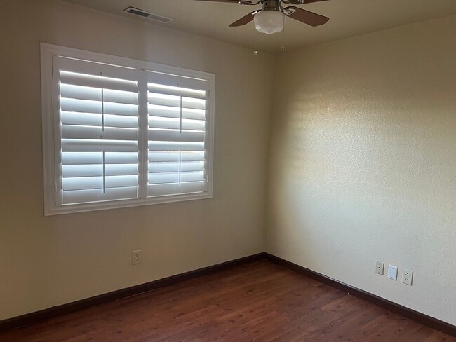 Building Photo - Charming Home in Las Palmas Community