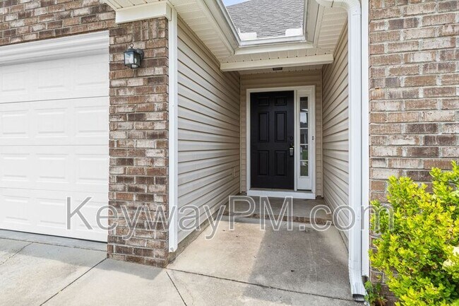 Building Photo - 304 Elbrus Way