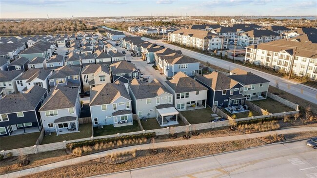 Building Photo - 614 Sandy Bay Ln