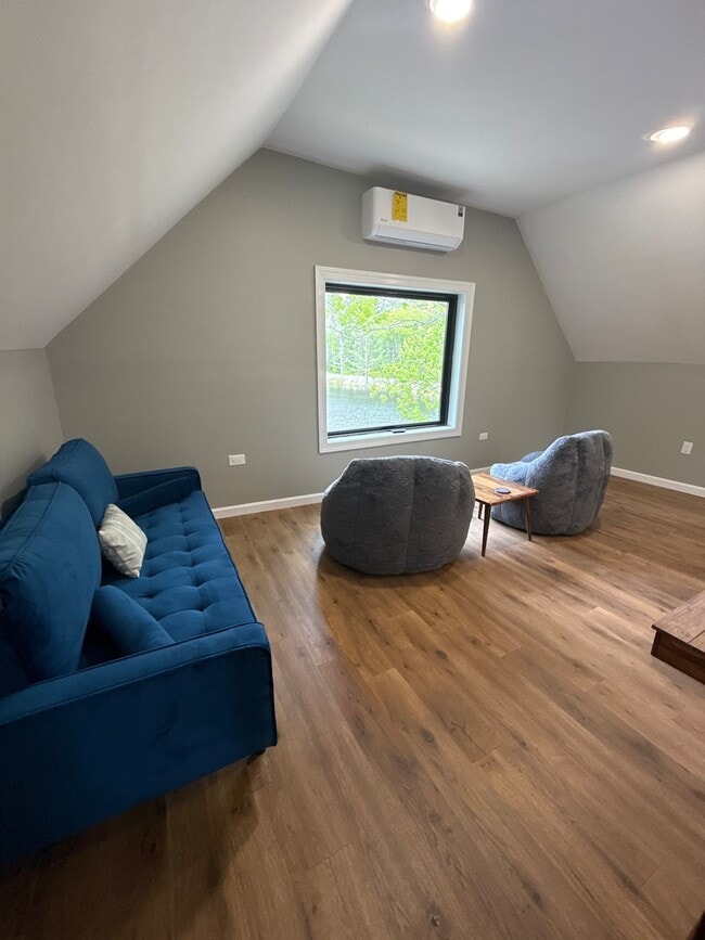 Building Photo - Moultonville 4bd 2bth