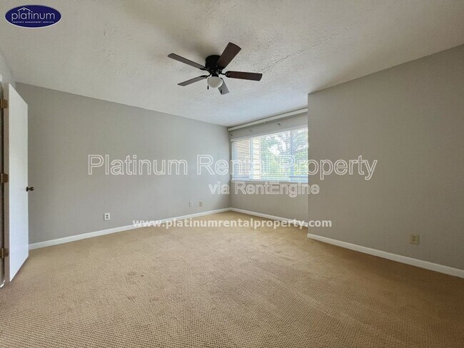 Building Photo - 63 Sandalwood Cir