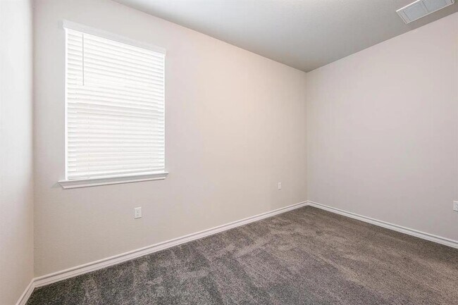 Building Photo - 1606 Jacey Way