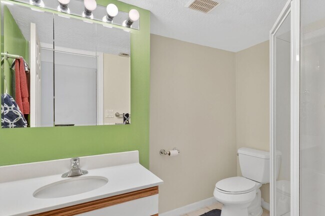 Building Photo - 1788 E Tramway Dr