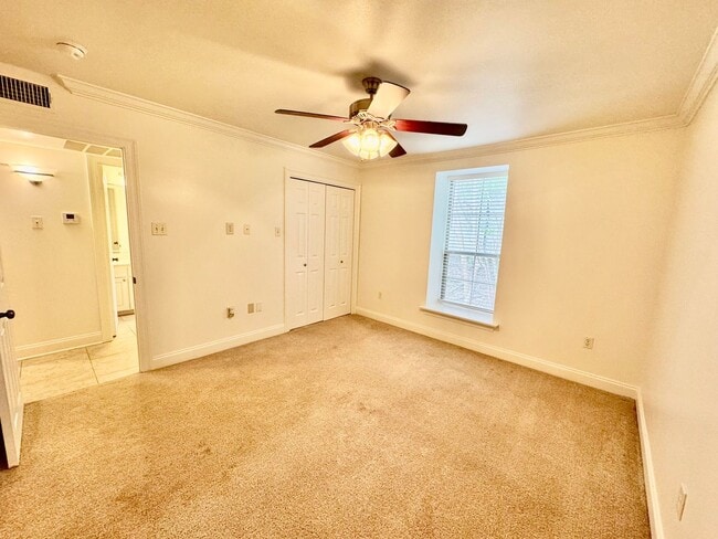 Building Photo - pp238