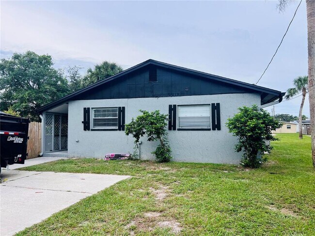 Primary Photo - 5800 Virginia Ave