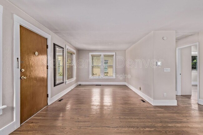 Building Photo - 4654 N Bryant St