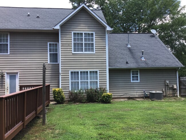 Building Photo - 6009 Colchester Lane
