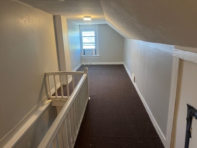 Building Photo - 1541 Hopkins Ave