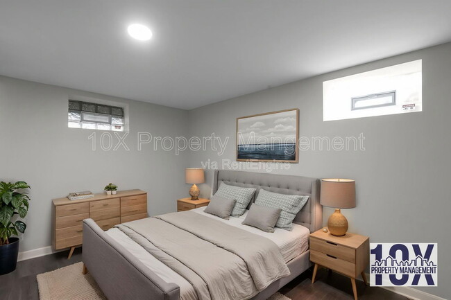 Building Photo - 2453 McGuffey Rd