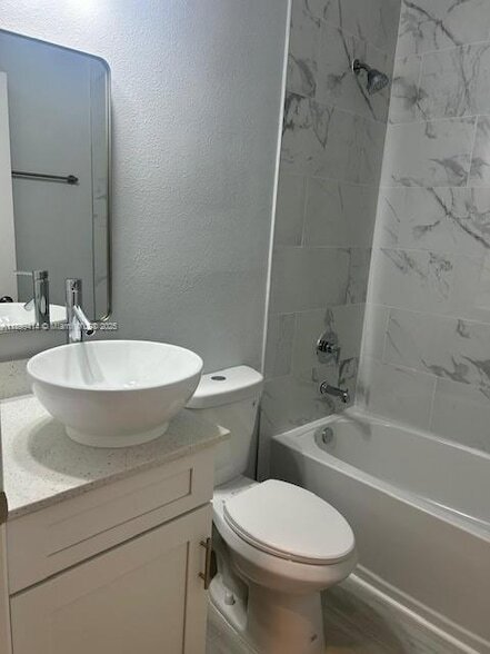 Building Photo - 10387 Port Everglades St