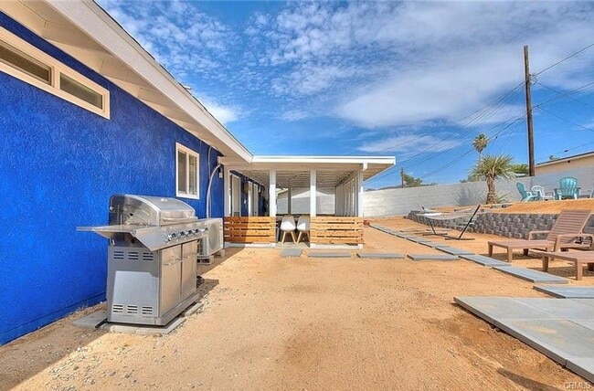 Building Photo - Fully Furnished Home in Joshua Tree