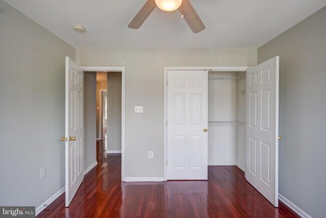 Building Photo - 4611 Kings Mill Way