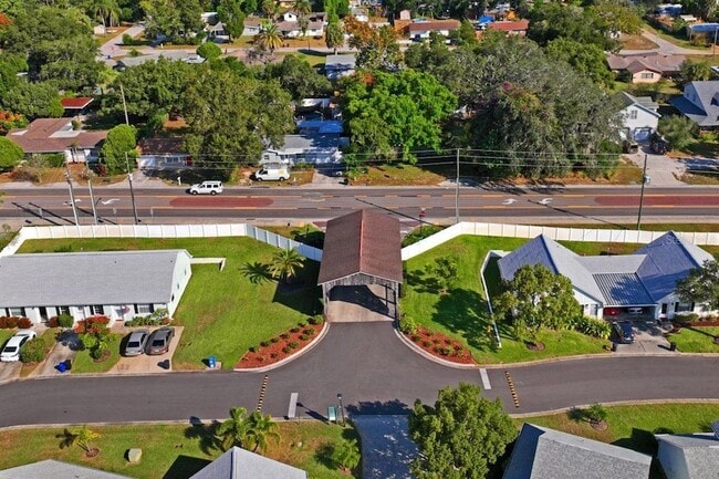 Building Photo - 6634 Hickorywood Ln